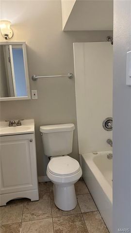 932 Thatcher Avenue, St Louis, MO 63135