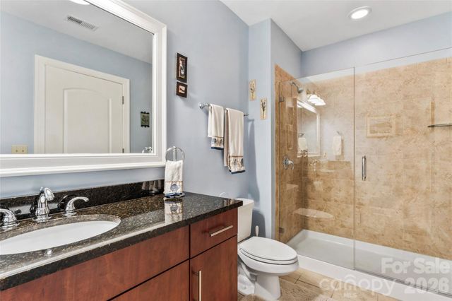 701 Royal Court 1007, Charlotte, NC 28202