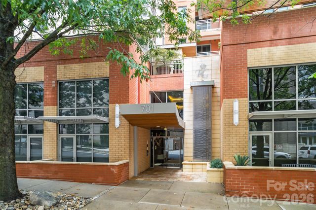 701 Royal Court 1007, Charlotte, NC 28202