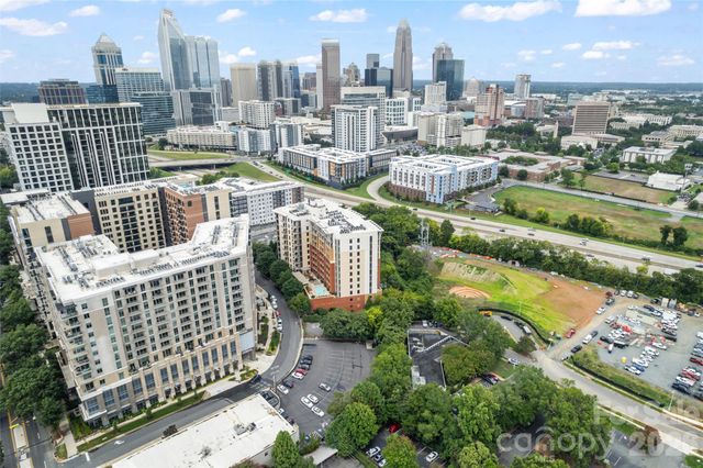 701 Royal Court 1007, Charlotte, NC 28202