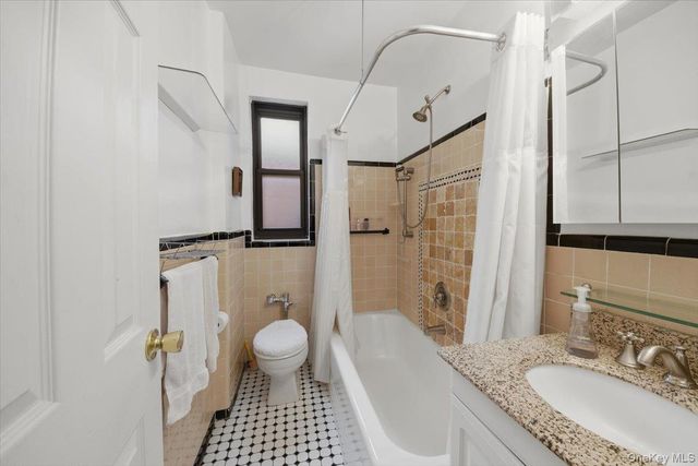 510 Kappock Street 3B, Bronx, NY 10463