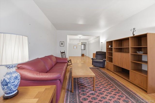 510 Kappock Street 3B, Bronx, NY 10463