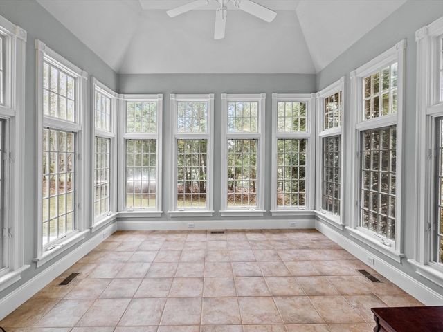 14 Olde Hickory Path, Westborough, MA 01581