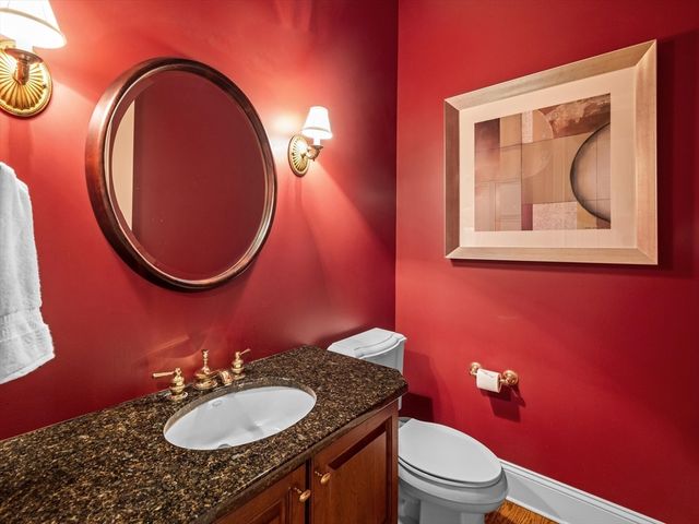 14 Olde Hickory Path, Westborough, MA 01581