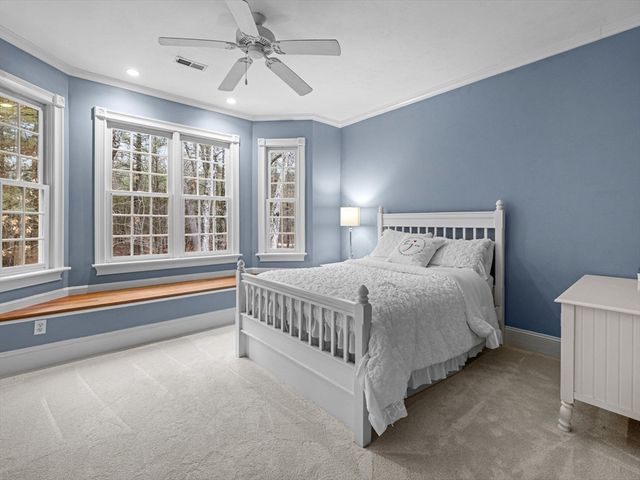 14 Olde Hickory Path, Westborough, MA 01581