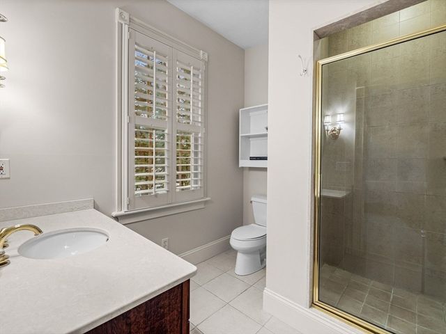 14 Olde Hickory Path, Westborough, MA 01581