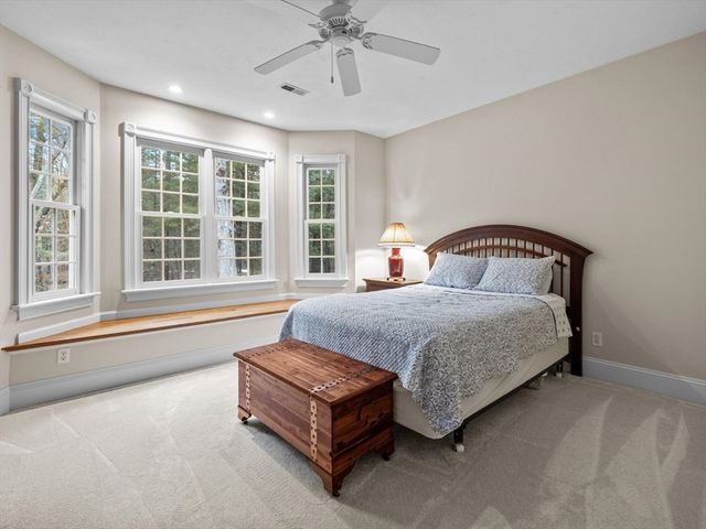 14 Olde Hickory Path, Westborough, MA 01581