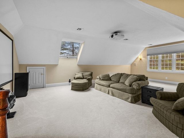 14 Olde Hickory Path, Westborough, MA 01581