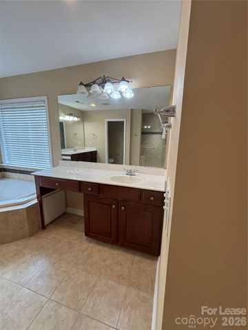 4113 Kalispell Lane, Charlotte, NC 28269