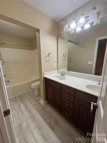 4113 Kalispell Lane, Charlotte, NC 28269