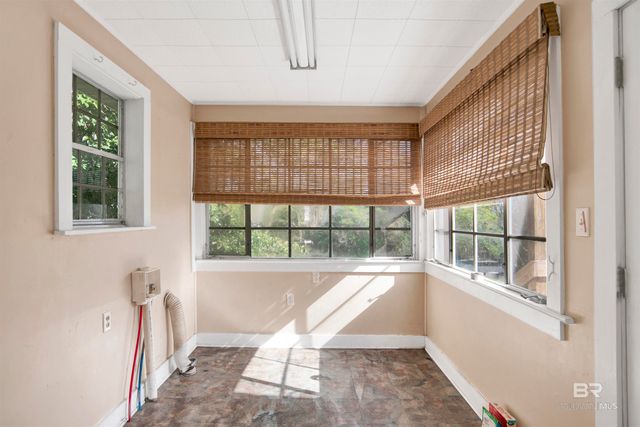 61 Hillside Lane, Mobile, AL 36608