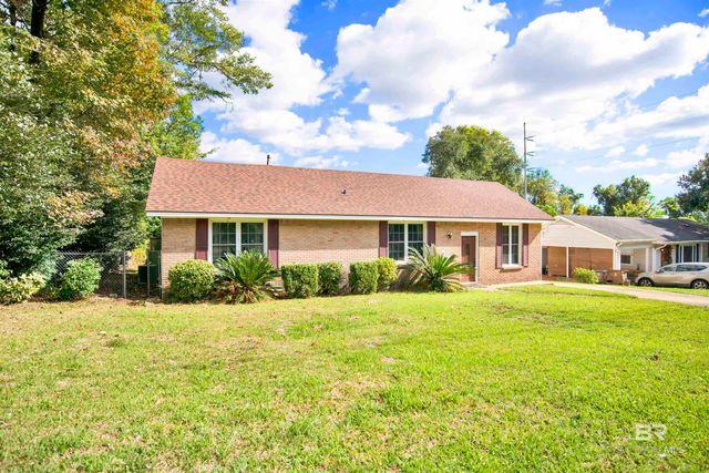 61 Hillside Lane, Mobile, AL 36608