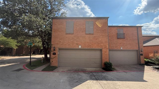 5734 Remington Park Square, Dallas, TX 75252