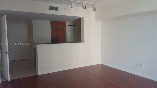 335 S Biscayne Boulevard 2106, Miami, FL 33131