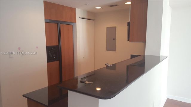 335 S Biscayne Boulevard 2106, Miami, FL 33131