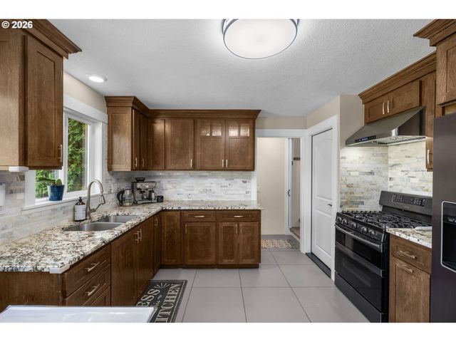 28421 Se LUSTED Rd, Gresham, OR 97080