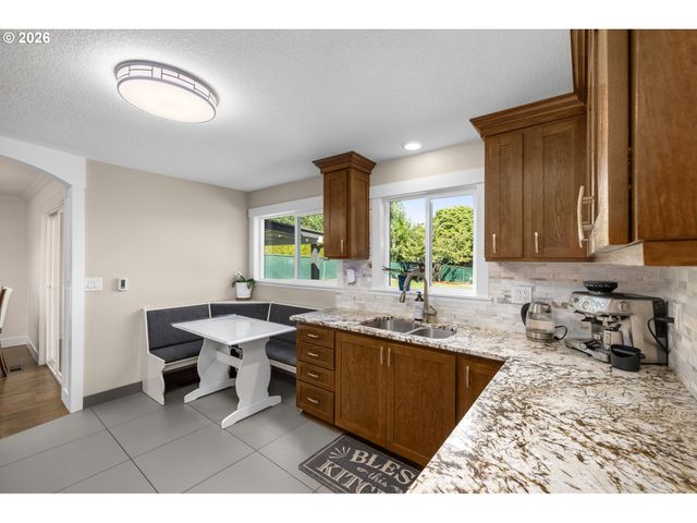 28421 Se LUSTED Rd, Gresham, OR 97080