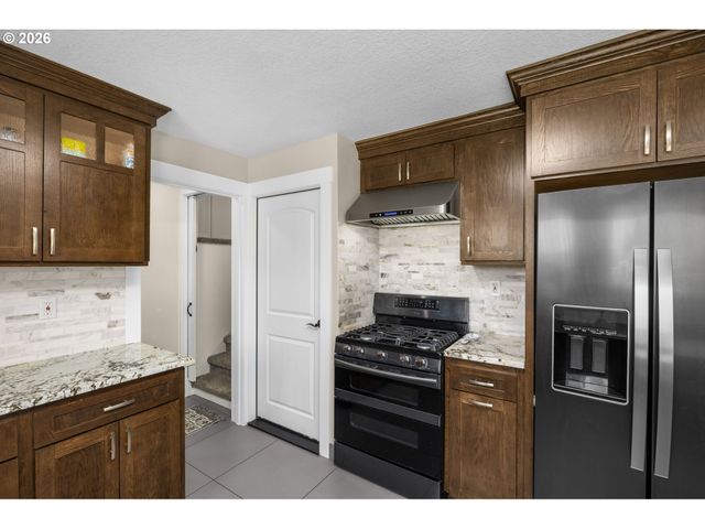 28421 Se LUSTED Rd, Gresham, OR 97080