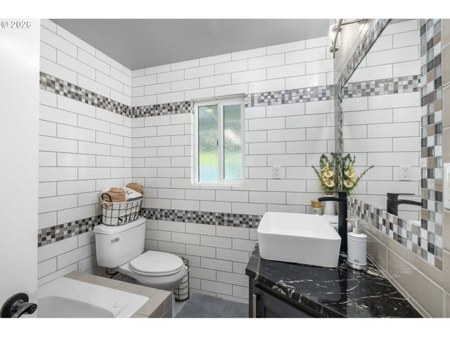 28421 Se LUSTED Rd, Gresham, OR 97080