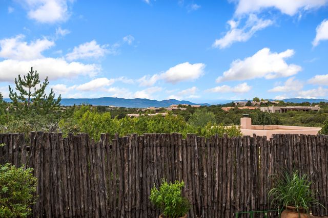 95 Bluestem, Santa Fe, NM 87506