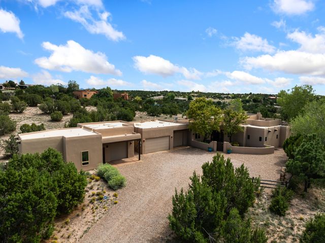 95 Bluestem, Santa Fe, NM 87506