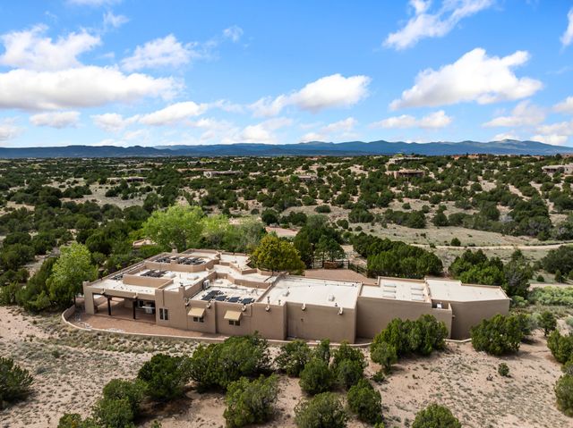 95 Bluestem, Santa Fe, NM 87506