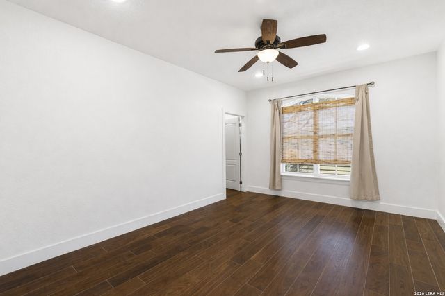 1073 Roanoke, Kerrville, TX 78028