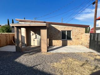 3828 ALTURA Avenue B, El Paso, TX 79903