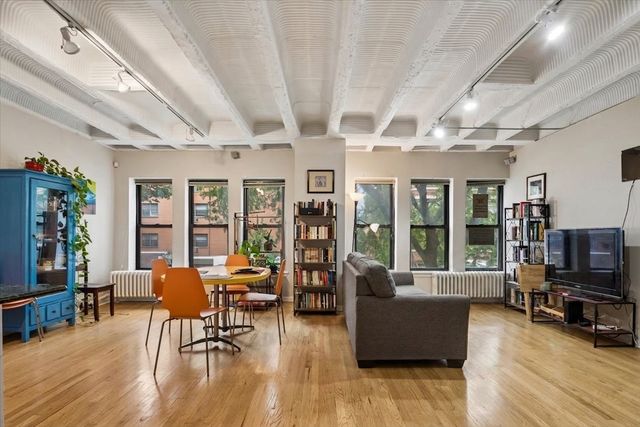 5646 N Kenmore Avenue 2A, Chicago, IL 60660