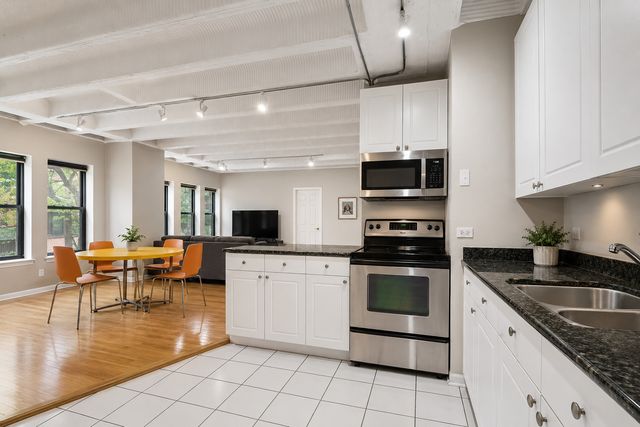 5646 N Kenmore Avenue 2A, Chicago, IL 60660