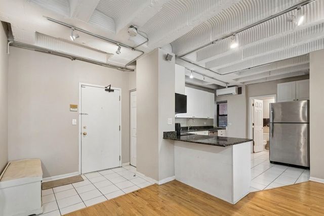 5646 N Kenmore Avenue 2A, Chicago, IL 60660