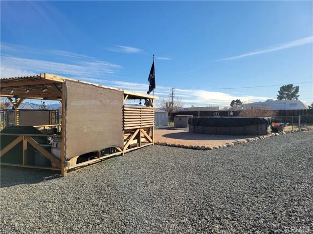 21535 Pine Ridge, Apple Valley, CA 92307