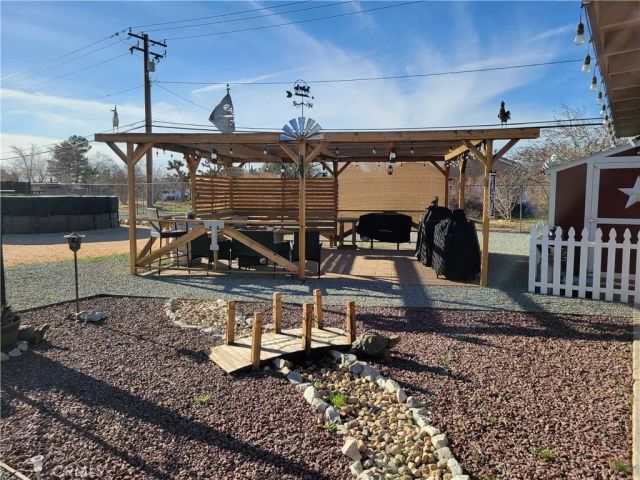 21535 Pine Ridge, Apple Valley, CA 92307