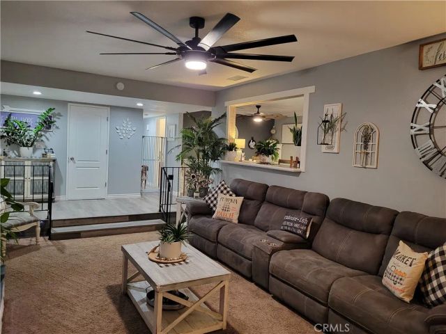 21535 Pine Ridge, Apple Valley, CA 92307