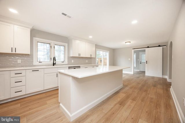 60 BUCKWALTER RD, Royersford, PA 19468