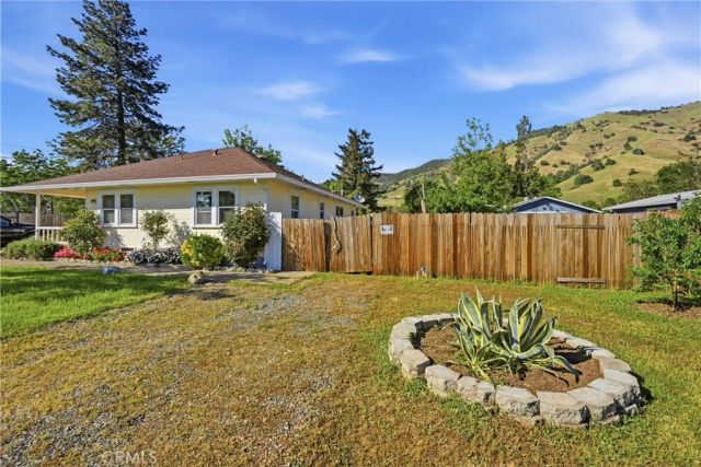 3440 Beach, Nice, CA 95464