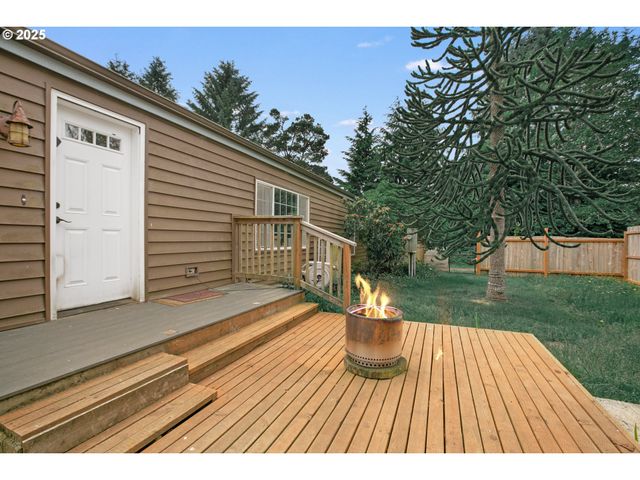 13760 Nw PALI St, Seal Rock, OR 97376