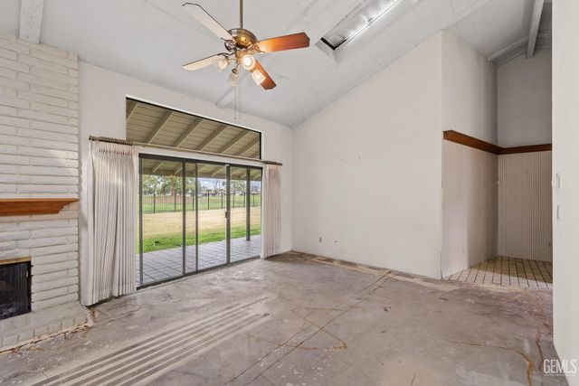 5900 Kirkside Drive C, Bakersfield, CA 93309