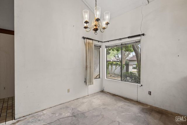 5900 Kirkside Drive C, Bakersfield, CA 93309