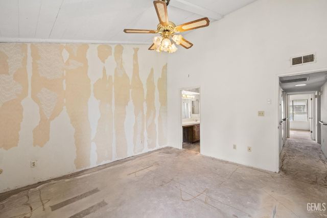 5900 Kirkside Drive C, Bakersfield, CA 93309