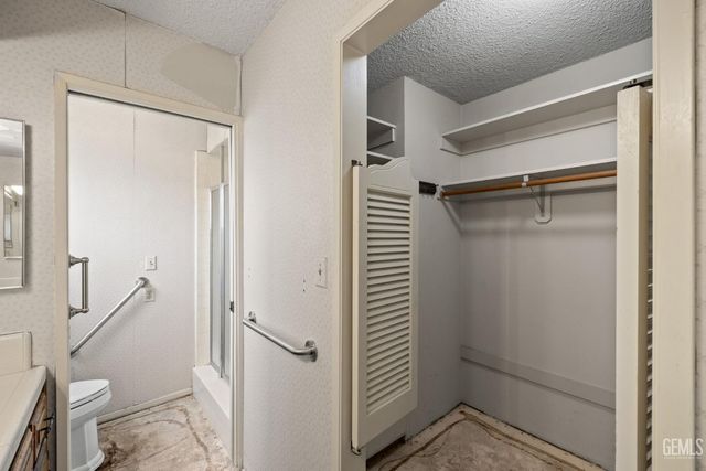 5900 Kirkside Drive C, Bakersfield, CA 93309