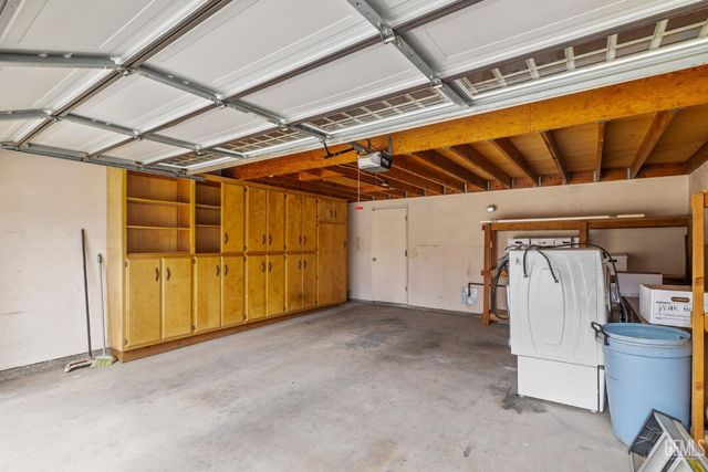 5900 Kirkside Drive C, Bakersfield, CA 93309