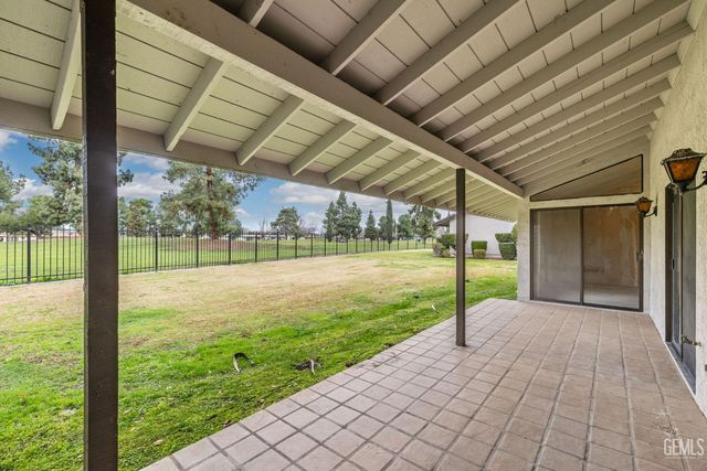 5900 Kirkside Drive C, Bakersfield, CA 93309