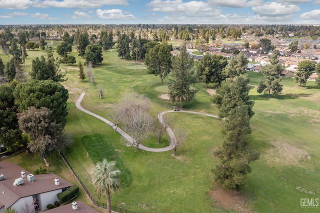 5900 Kirkside Drive C, Bakersfield, CA 93309