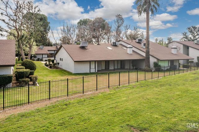 5900 Kirkside Drive C, Bakersfield, CA 93309