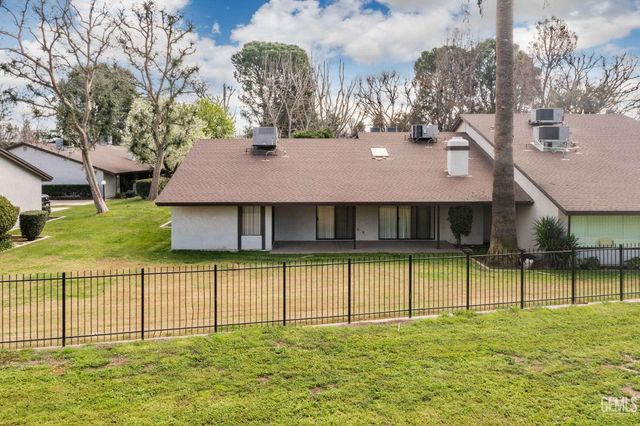 5900 Kirkside Drive C, Bakersfield, CA 93309