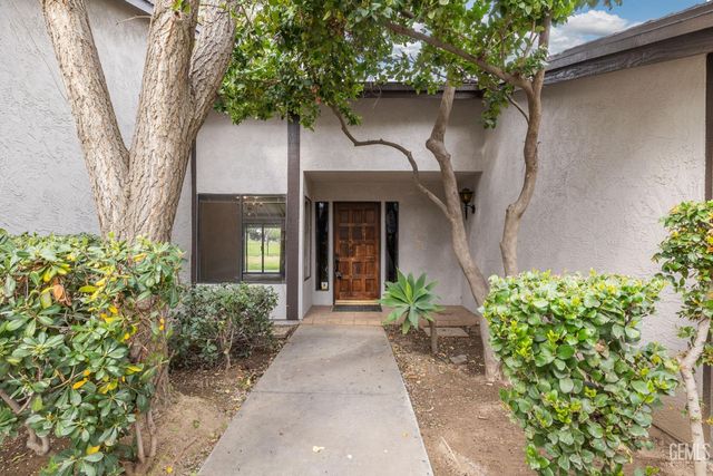 5900 Kirkside Drive C, Bakersfield, CA 93309