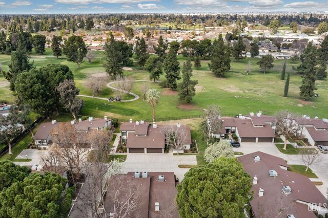 5900 Kirkside Drive C, Bakersfield, CA 93309