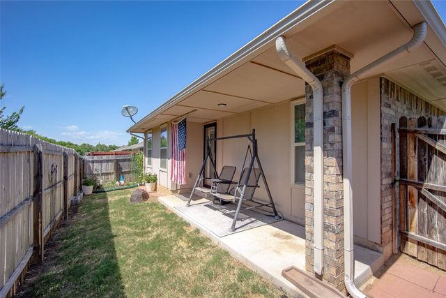 3033 Sahoma Trail, Yukon, OK 73099