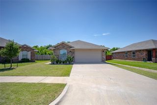 3033 Sahoma Trail, Yukon, OK 73099